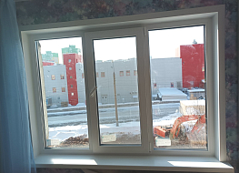 окно в УР, г.Ижевск,ул.Короткова 3. BRUSBOX SUPERAERO70, стеклопакеты 40мм с мультистеклом, фурнитура MACO MM